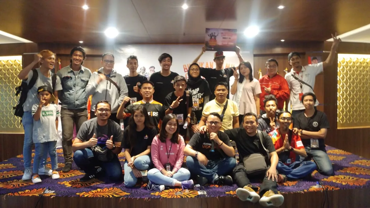 Crew & Friends